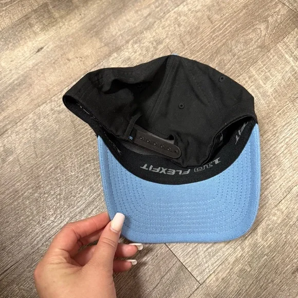 Travis Mathew Black Cap with Light Blue Brim - Picture 3 of 4